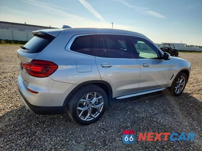 Trzecie zdjęcie samochodu z tyłu: 2021 BMW X3 SDRIVE30I VIN:5UXTY3C03M9H21922 - miniatura