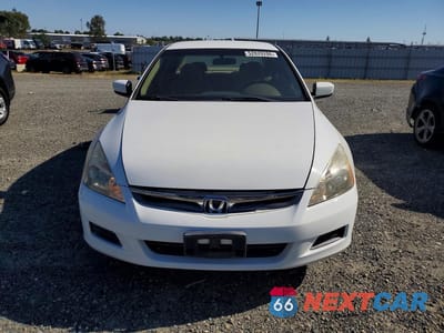 Piąte zdjęcie samochodu w środku: 2007 HONDA ACCORD LX VIN:JHMCM56407C023049 - miniatura