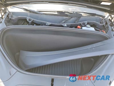Zdjęcie 11 z 13 samochodu: 2025 TESLA MODEL X VIN:7SAXCAE52SF467346 - miniatura