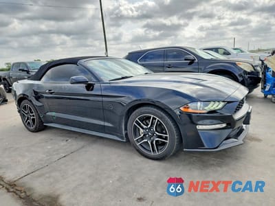 Czwarte zdjęcie samochodu z boku: 2019 FORD MUSTANG VIN:1FATP8UH1K5115659 - miniatura