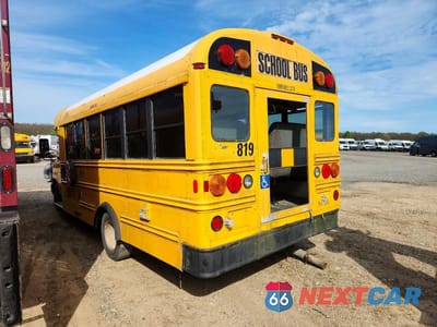 Trzecie zdjęcie samochodu z tyłu: 2010 CHEVROLET EXPRESS CU - SCHOOL BUS VIN:1GB9G5AL0A1176393 - miniatura