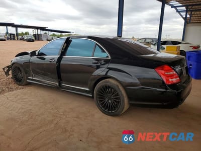 Drugie zdjęcie samochodu z przodu: 2011 MERCEDES-BENZ S 550 VIN:WDDNG7BB3BA410271 - miniatura