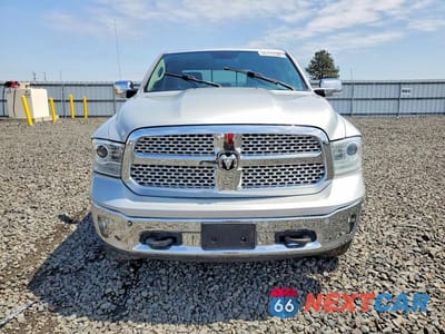 Piąte zdjęcie samochodu w środku: 2016 RAM 1500 LARAMIE VIN:1C6RR7NM8GS185843 - miniatura