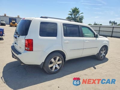Trzecie zdjęcie samochodu z tyłu: 2014 HONDA PILOT TOURING VIN:5FNYF4H9XEB052143 - miniatura