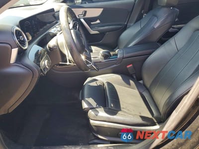 Zdjęcie 7 z 12 samochodu: 2019 MERCEDES-BENZ A 220 VIN:WDD3G4EB9KW019307 - miniatura