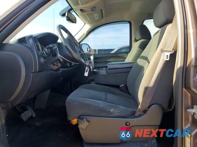 Zdjęcie 7 z 12 samochodu: 2007 CHEVROLET SILVERADO K1500 CREW CAB VIN:2GCEK13M871571805 - miniatura