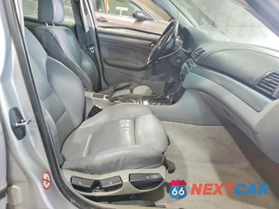 Zdjęcie 7 z 12 samochodu: 2001 BMW 325 I VIN:WBAAV33451EE75394 - miniatura