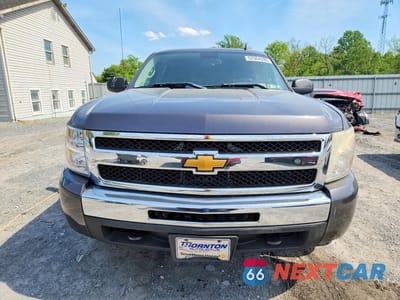 Piąte zdjęcie samochodu w środku: 2010 CHEVROLET SILVERADO K1500 LT VIN:3GCRKSE32AG196603 - miniatura