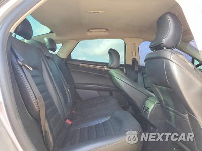 Zdjęcie 10 z 12 samochodu: 2017 FORD FUSION SE VIN:3FA6P0H9XHR120155 - miniatura