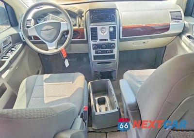 Zdjęcie 8 z 13 samochodu: 2010 CHRYSLER TOWN & COUNTRY TOURING VIN:2A4RR5D17AR176106 - miniatura