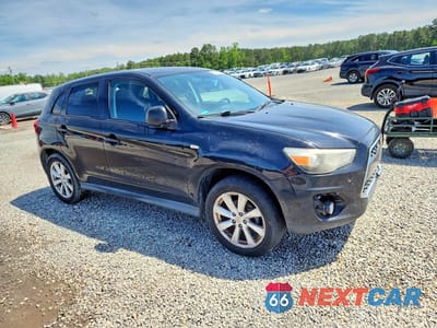 Czwarte zdjęcie samochodu z boku: 2014 MITSUBISHI OUTLANDER SPORT ES VIN:4A4AP3AU2EE022796 - miniatura