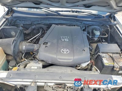 Zdjęcie 11 z 12 samochodu: 2005 TOYOTA TACOMA DOUBLE CAB VIN:5TELU42N45Z013147 - miniatura