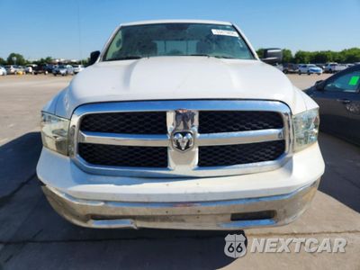 Piąte zdjęcie samochodu w środku: 2018 RAM 1500 SLT 5.7L V8 VIN:1C6RR6GT7JS169056 - miniatura