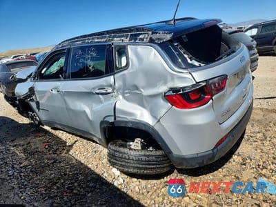 Drugie zdjęcie samochodu z przodu: 2025 JEEP COMPASS LIMITED VIN:3C4NJDCNXST545999 - miniatura