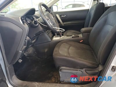 Zdjęcie 7 z 13 samochodu: 2013 NISSAN ROGUE S VIN:JN8AS5MT7DW031706 - miniatura