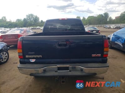 Zdjęcie 6 z 12 samochodu: 2005 GMC NEW SIERRA K1500 VIN:2GTEK19B551245995 - miniatura