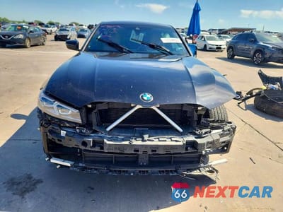 Piąte zdjęcie samochodu w środku: 2024 BMW 330I NA VIN:3MW69FF03R8E09863 - miniatura