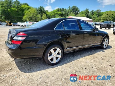 Trzecie zdjęcie samochodu z tyłu: 2008 MERCEDES-BENZ S 550 4MATIC VIN:WDDNG86X18A187913 - miniatura