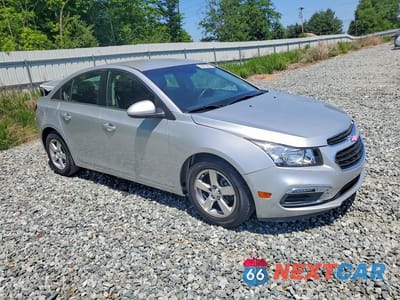Czwarte zdjęcie samochodu z boku: 2015 CHEVROLET CRUZE LT VIN:1G1PC5SB5F7290424 - miniatura