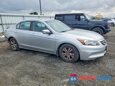 Czwarte zdjęcie samochodu z boku: 2012 HONDA ACCORD LXP VIN:1HGCP2F48CA209288 - miniatura