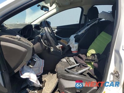 Zdjęcie 7 z 12 samochodu: 2013 FORD FOCUS SE VIN:1FADP3K21DL163926 - miniatura