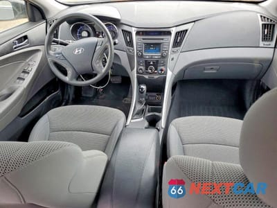 Zdjęcie 8 z 12 samochodu: 2014 HYUNDAI SONATA GLS VIN:5NPEB4AC7EH917169 - miniatura