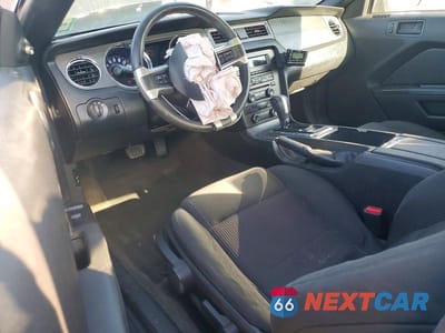 Zdjęcie 8 z 13 samochodu: 2014 FORD MUSTANG VIN:1ZVBP8EM4E5302347 - miniatura
