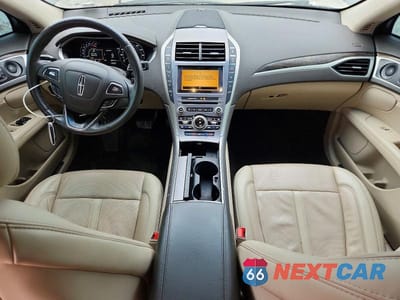 Zdjęcie 8 z 12 samochodu: 2019 LINCOLN MKZ RESERVE II VIN:3LN6L5E9XKR621251 - miniatura