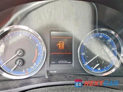 Zdjęcie 9 z 12 samochodu: 2018 TOYOTA COROLLA LE VIN:5YFBURHE8JP794965 - miniatura
