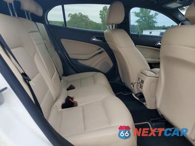Zdjęcie 11 z 13 samochodu: 2018 MERCEDES-BENZ GLA 250 VIN:WDCTG4EB5JJ504821 - miniatura