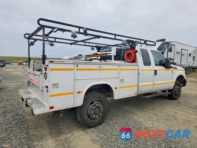 Trzecie zdjęcie samochodu z tyłu: 2014 FORD F350 SUPER DUTY VIN:1FD8X3B62EEB29557 - miniatura