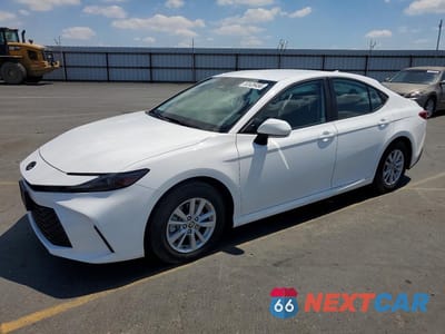 2026 TOYOTA CAMRY LE 4T1DAACK0TU655365 - główne zdjęcie licytacji z USA - miniatura