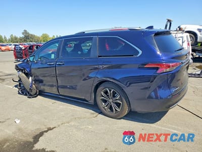 Drugie zdjęcie samochodu z przodu: 2025 TOYOTA SIENNA PLATINUM 7-PASSENGER VIN:5TDESKFC3SS226580 - miniatura