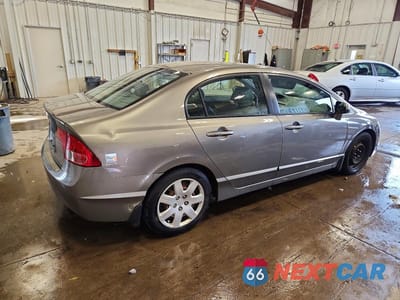Trzecie zdjęcie samochodu z tyłu: 2007 HONDA CIVIC LX VIN:1HGFA16527L031132 - miniatura