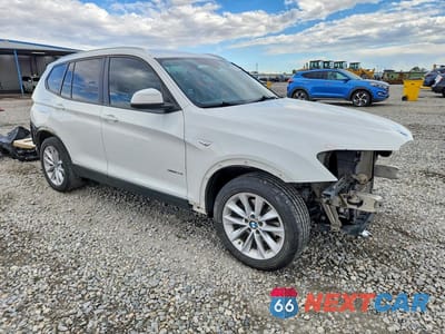 Czwarte zdjęcie samochodu z boku: 2015 BMW X3 XDRIVE28I VIN:5UXWX9C59F0D55857 - miniatura