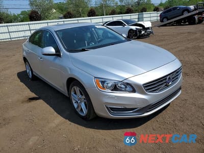 Czwarte zdjęcie samochodu z boku: 2014 VOLVO S60 T5 VIN:YV1612FH0E1280546 - miniatura