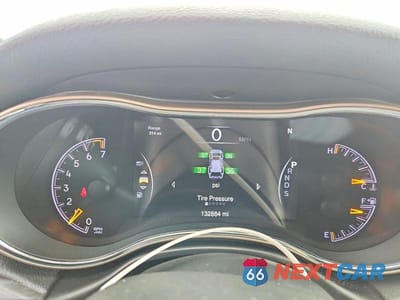 Zdjęcie 9 z 13 samochodu: 2015 JEEP GRAND CHEROKEE LIMITED VIN:1C4RJEBG3FC668801 - miniatura