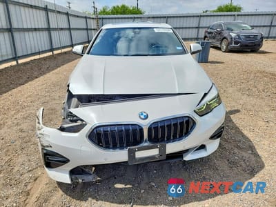 Piąte zdjęcie samochodu w środku: 2021 BMW 228I VIN:WBA53AK00M7J04708 - miniatura