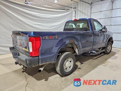 Trzecie zdjęcie samochodu z tyłu: 2019 FORD F250 SUPER DUTY VIN:1FTBF2B66KED14309 - miniatura