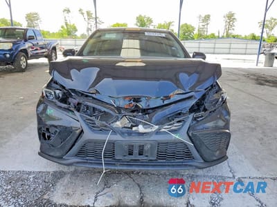 Piąte zdjęcie samochodu w środku: 2023 TOYOTA CAMRY SE NIGHTSHADE VIN:4T1G11AK1PU098729 - miniatura