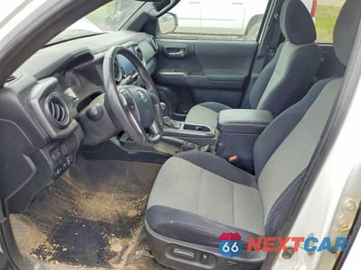 Zdjęcie 7 z 12 samochodu: 2020 TOYOTA TACOMA SR V6 VIN:5TFCZ5AN1LX216171 - miniatura