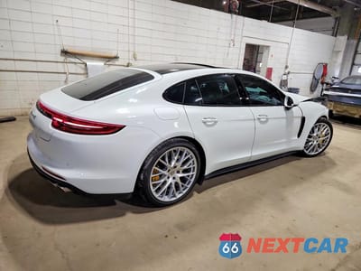 Trzecie zdjęcie samochodu z tyłu: 2019 PORSCHE PANAMERA 4S VIN:WP0AB2A73KL128112 - miniatura