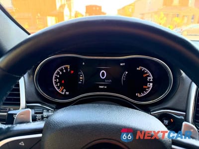 Zdjęcie 8 z 10 samochodu: 2016 JEEP GRAND CHEROKEE OVERLAND VIN:1C4RJFCG3GC338405 - miniatura