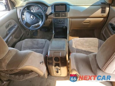 Zdjęcie 8 z 13 samochodu: 2005 HONDA PILOT EX VIN:5FNYF184X5B041887 - miniatura