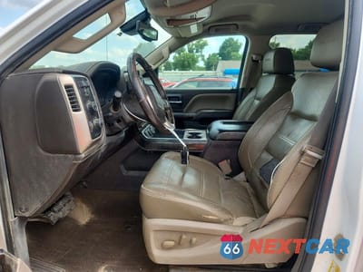 Zdjęcie 7 z 12 samochodu: 2016 GMC SIERRA K2500 DENALI VIN:1GT12UE89GF223469 - miniatura