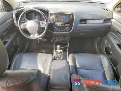 Zdjęcie 8 z 13 samochodu: 2019 MITSUBISHI OUTLANDER SE VIN:JA4AD3A37KZ035968 - miniatura