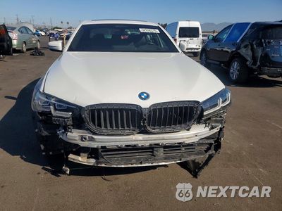 Piąte zdjęcie samochodu w środku: 2023 BMW 530E VIN:WBA13AG01PCL44742 - miniatura