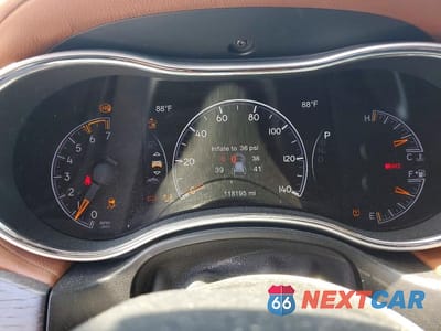 Zdjęcie 9 z 12 samochodu: 2018 JEEP GRAND CHEROKEE SUMMIT VIN:1C4RJFJT4JC217597 - miniatura