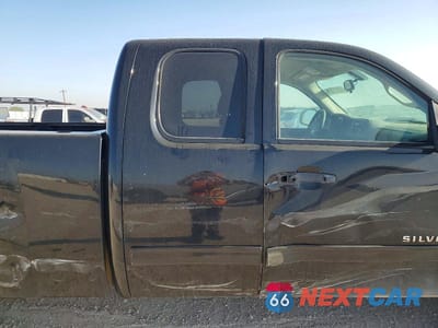 Zdjęcie 10 z 12 samochodu: 2010 CHEVROLET SILVERADO C1500 LS VIN:1GCSCREA1AZ263911 - miniatura