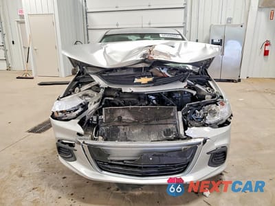 Piąte zdjęcie samochodu w środku: 2020 CHEVROLET SONIC PREMIER VIN:1G1JF5SBXL4117492 - miniatura